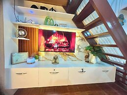 Bloomstone Urban Chill Cabin