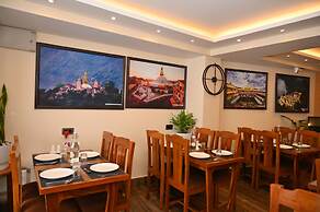 Hotel Golden Potala