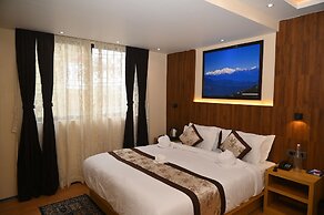 Hotel Golden Potala