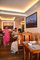 Hotel Golden Potala