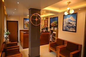 Hotel Golden Potala