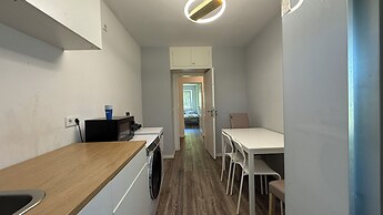 Three Bedroom Comfort Apartment Maintal