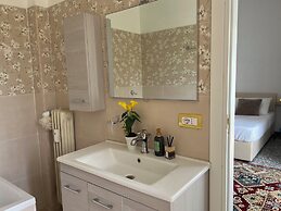 S.R. Guesthouse