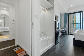 Capella Apartment Fireworks & Ocean View