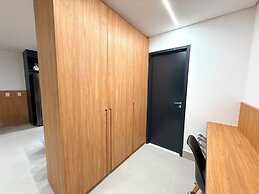 STAY Hub Compact Life