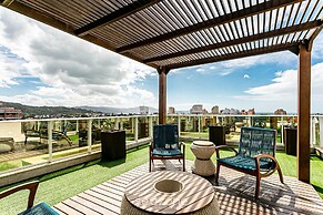 Sophisticated fit With 3 Suites Jurere Les403