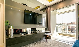 Sophisticated fit With 3 Suites Jurere Les403