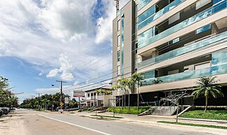 Sophisticated fit With 3 Suites Jurere Les403