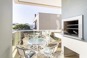 Apt w/ BBQ 1km From Jurere Beach - Les106