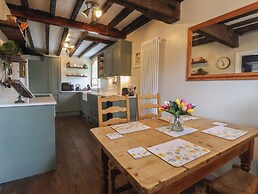 Maple Tree Cottage