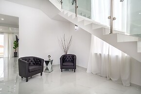 Ocean Pearl House