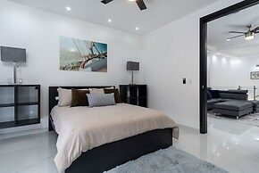 Ocean Pearl House