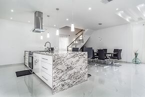 Ocean Pearl House