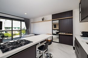 High Standard Studio on the Sand in Floripa Irb205