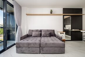 High Standard Studio on the Sand in Floripa Irb205