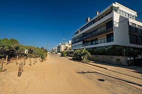 High Standard Studio on the Sand in Floripa Irb205