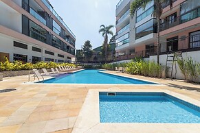 Apartamento em Itaipava com Piscina e Academia