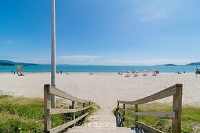 Great Beachfront Apartment Lbm306
