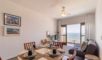 Great Beachfront Apartment Lbm306