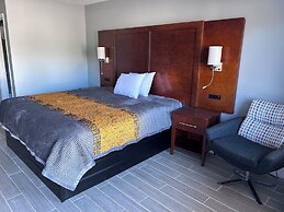 Airport Motor Inn