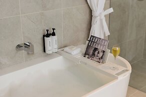Crowne Plaza Geelong by IHG