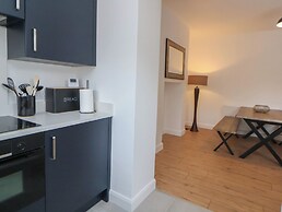 5 Marsh Lane