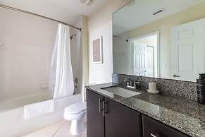 Miramar Apartments By Landing