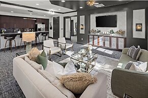 Miramar Apartments By Landing