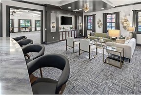 Miramar Apartments By Landing