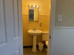 Tourest Motel