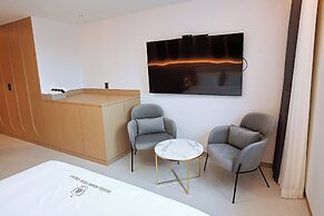 HOTEL MARIESTAY TAEN