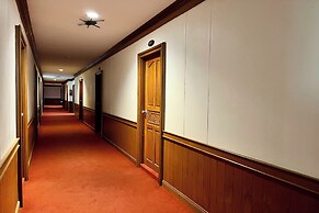 Naya Park View Hotel