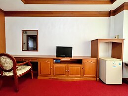 Naya Park View Hotel