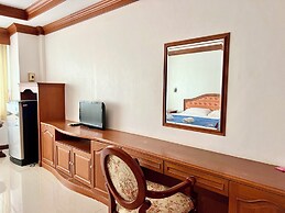 Naya Park View Hotel
