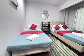 Sunshiny-BB Hostel near Punnavithi BTS station
