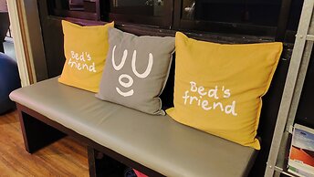 Bed'S Friend