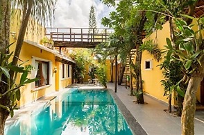 Villa con Piscina y Acceso a Laguna Yalkú, Akumal