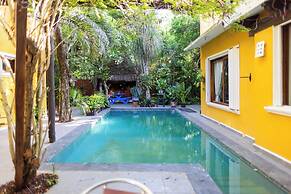 Villa con Piscina y Acceso a Laguna Yalkú, Akumal