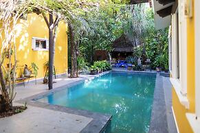 Villa con Piscina y Acceso a Laguna Yalkú, Akumal