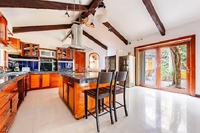 Villa con Piscina y Acceso a Laguna Yalkú, Akumal