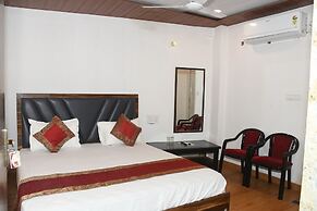 Lotus Hotel Inn
