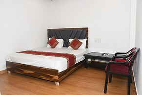 Lotus Hotel Inn