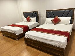 Lotus Hotel Inn
