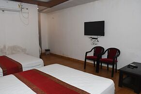 Lotus Hotel Inn