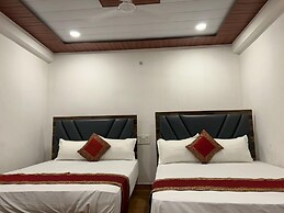 Lotus Hotel Inn