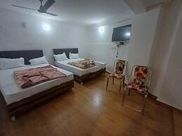 Lotus Hotel Inn