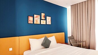 Aura Apartment