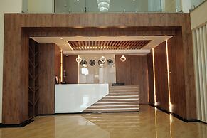Crescent International Hotel