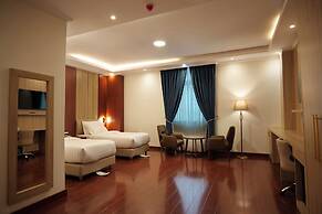 Crescent International Hotel