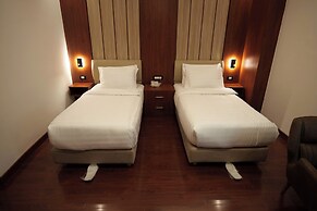 Crescent International Hotel